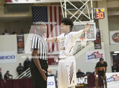 Thumbnail 2 in Webster Groves vs. Mt. Vernon (Spalding Hoophall Classic) photogallery.