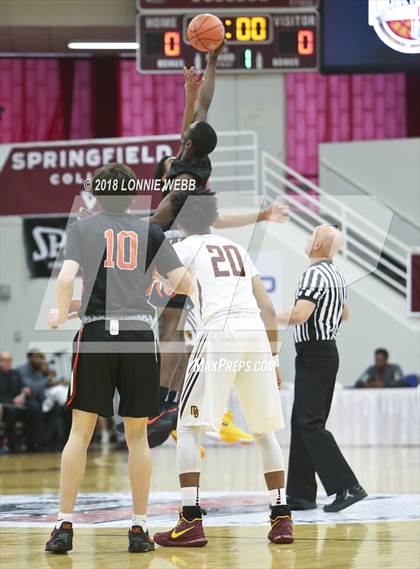 Thumbnail 1 in Webster Groves vs. Mt. Vernon (Spalding Hoophall Classic) photogallery.