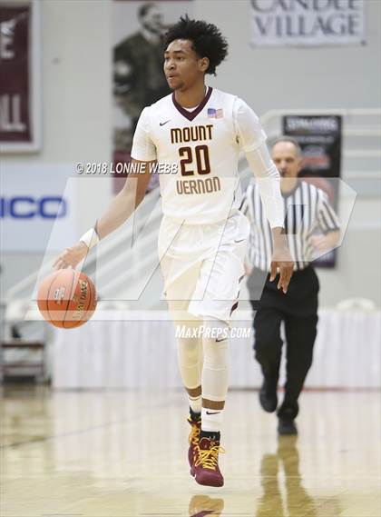 Thumbnail 1 in Webster Groves vs. Mt. Vernon (Spalding Hoophall Classic) photogallery.