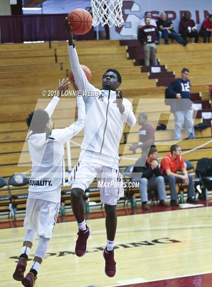 Thumbnail 3 in Webster Groves vs. Mt. Vernon (Spalding Hoophall Classic) photogallery.