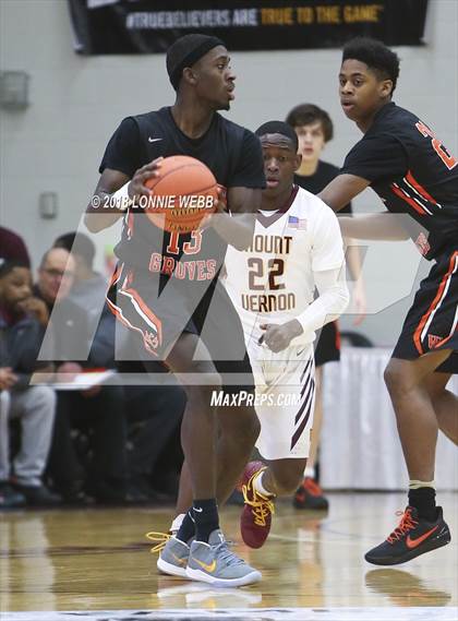 Thumbnail 1 in Webster Groves vs. Mt. Vernon (Spalding Hoophall Classic) photogallery.