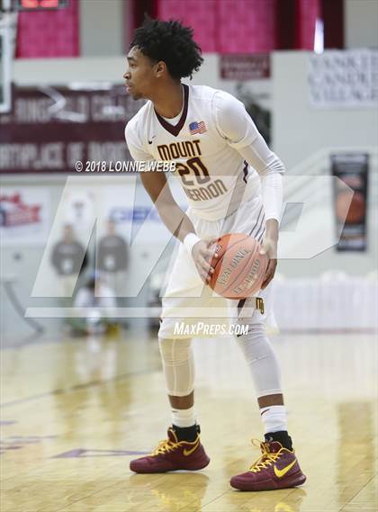Thumbnail 3 in Webster Groves vs. Mt. Vernon (Spalding Hoophall Classic) photogallery.