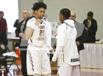 Thumbnail 2 in Webster Groves vs. Mt. Vernon (Spalding Hoophall Classic) photogallery.
