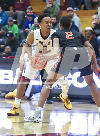 Thumbnail 1 in Webster Groves vs. Mt. Vernon (Spalding Hoophall Classic) photogallery.