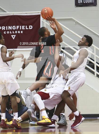 Thumbnail 3 in Webster Groves vs. Mt. Vernon (Spalding Hoophall Classic) photogallery.