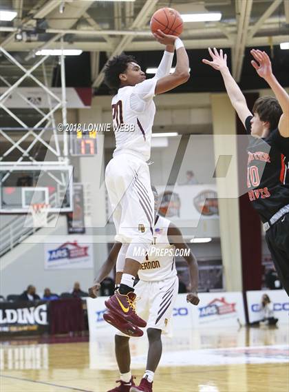 Thumbnail 1 in Webster Groves vs. Mt. Vernon (Spalding Hoophall Classic) photogallery.