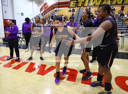 Thumbnail 2 in Lynwood vs. Etiwanda (CIF State 1-AA Regional Final) photogallery.