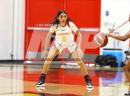 Thumbnail 1 in Lynwood vs. Etiwanda (CIF State 1-AA Regional Final) photogallery.