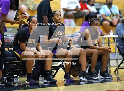 Thumbnail 1 in Lynwood vs. Etiwanda (CIF State 1-AA Regional Final) photogallery.