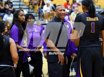 Thumbnail 1 in Lynwood vs. Etiwanda (CIF State 1-AA Regional Final) photogallery.
