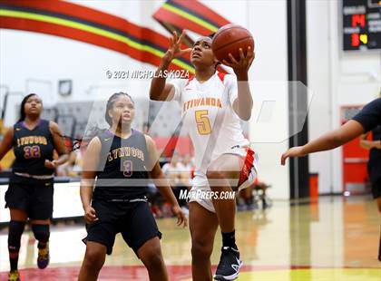 Thumbnail 1 in Lynwood vs. Etiwanda (CIF State 1-AA Regional Final) photogallery.