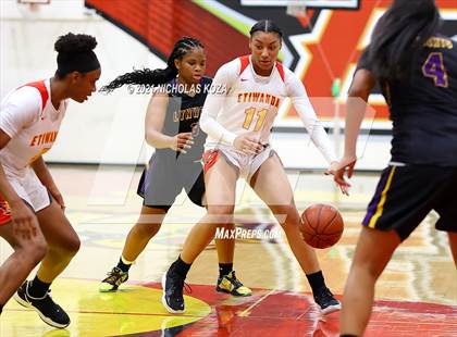 Thumbnail 3 in Lynwood vs. Etiwanda (CIF State 1-AA Regional Final) photogallery.