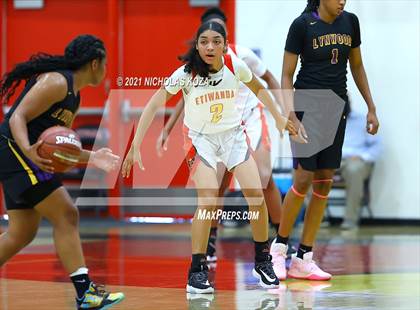 Thumbnail 3 in Lynwood vs. Etiwanda (CIF State 1-AA Regional Final) photogallery.