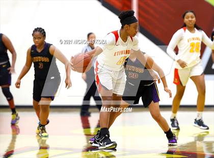Thumbnail 2 in Lynwood vs. Etiwanda (CIF State 1-AA Regional Final) photogallery.