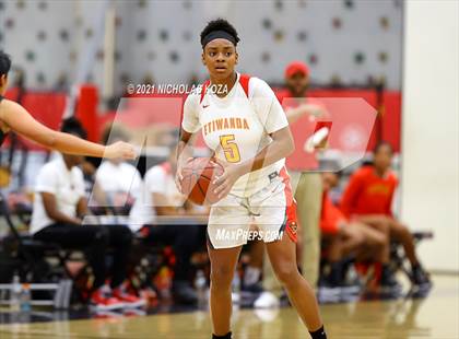 Thumbnail 3 in Lynwood vs. Etiwanda (CIF State 1-AA Regional Final) photogallery.