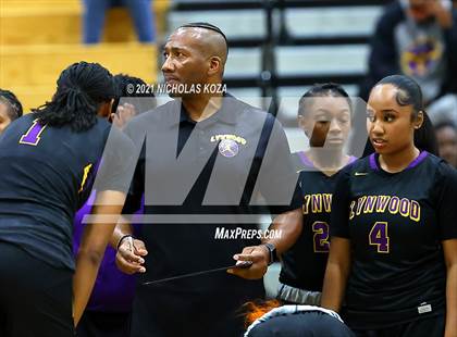 Thumbnail 2 in Lynwood vs. Etiwanda (CIF State 1-AA Regional Final) photogallery.