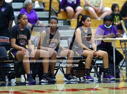 Thumbnail 1 in Lynwood vs. Etiwanda (CIF State 1-AA Regional Final) photogallery.