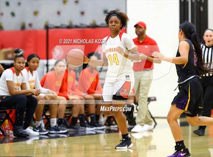 Thumbnail 2 in Lynwood vs. Etiwanda (CIF State 1-AA Regional Final) photogallery.