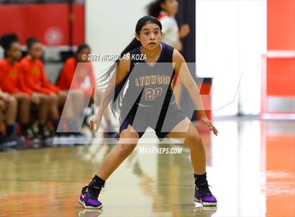 Thumbnail 2 in Lynwood vs. Etiwanda (CIF State 1-AA Regional Final) photogallery.
