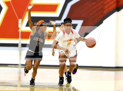 Thumbnail 1 in Lynwood vs. Etiwanda (CIF State 1-AA Regional Final) photogallery.
