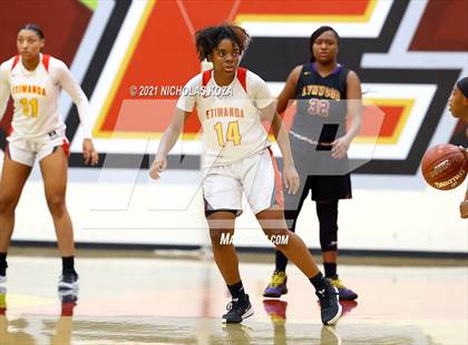 Thumbnail 2 in Lynwood vs. Etiwanda (CIF State 1-AA Regional Final) photogallery.