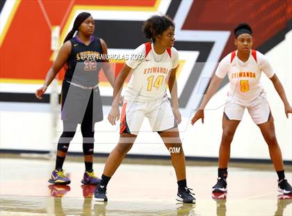 Thumbnail 1 in Lynwood vs. Etiwanda (CIF State 1-AA Regional Final) photogallery.