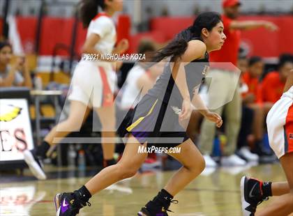 Thumbnail 3 in Lynwood vs. Etiwanda (CIF State 1-AA Regional Final) photogallery.