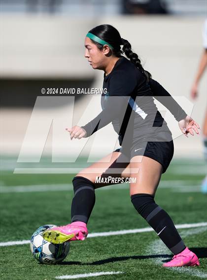 Thumbnail 2 in Nimitz vs Pebble Hills (Blue raider Invitational) photogallery.