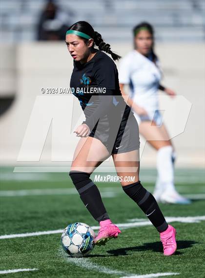Thumbnail 3 in Nimitz vs Pebble Hills (Blue raider Invitational) photogallery.