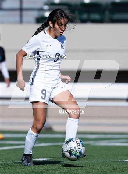 Thumbnail 3 in Nimitz vs Pebble Hills (Blue raider Invitational) photogallery.