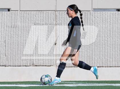 Thumbnail 3 in Nimitz vs Pebble Hills (Blue raider Invitational) photogallery.