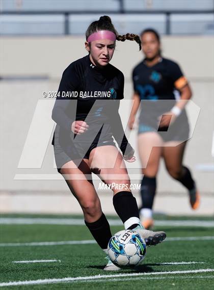 Thumbnail 3 in Nimitz vs Pebble Hills (Blue raider Invitational) photogallery.