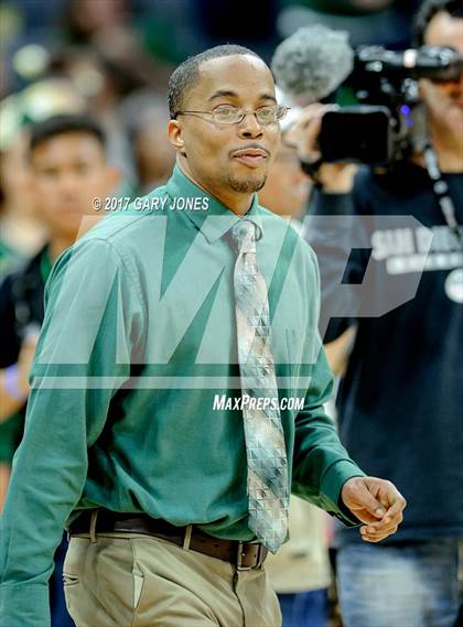 Thumbnail 1 in Helix vs St. Patrick-St. Vincent (CIF State D4 Final) photogallery.