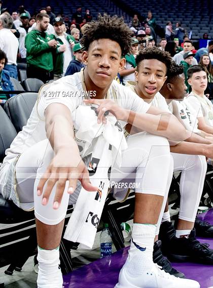 Thumbnail 3 in Helix vs St. Patrick-St. Vincent (CIF State D4 Final) photogallery.