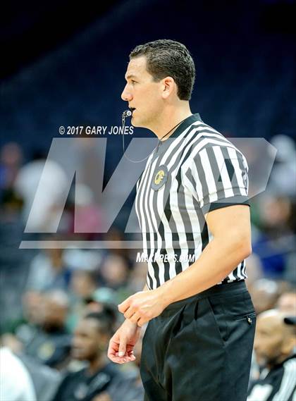 Thumbnail 3 in Helix vs St. Patrick-St. Vincent (CIF State D4 Final) photogallery.
