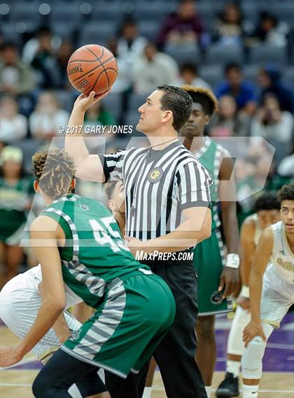 Thumbnail 3 in Helix vs St. Patrick-St. Vincent (CIF State D4 Final) photogallery.