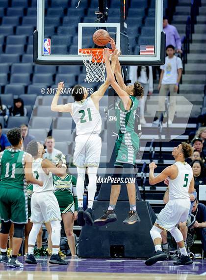 Thumbnail 2 in Helix vs St. Patrick-St. Vincent (CIF State D4 Final) photogallery.