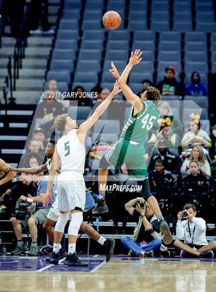Thumbnail 1 in Helix vs St. Patrick-St. Vincent (CIF State D4 Final) photogallery.