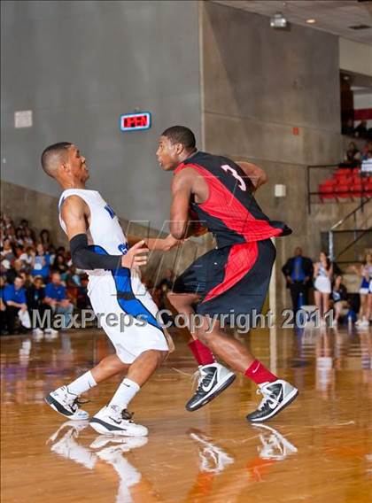 Thumbnail 2 in Marcus vs. North Crowley (5A Regional Semifinals) photogallery.