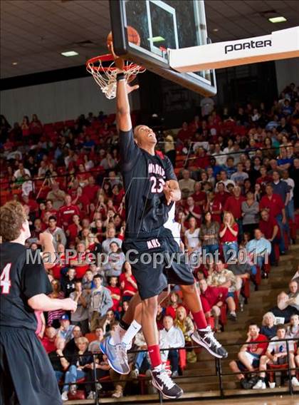 Thumbnail 2 in Marcus vs. North Crowley (5A Regional Semifinals) photogallery.