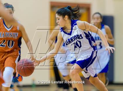 Thumbnail 3 in Madison vs Warren JV photogallery.