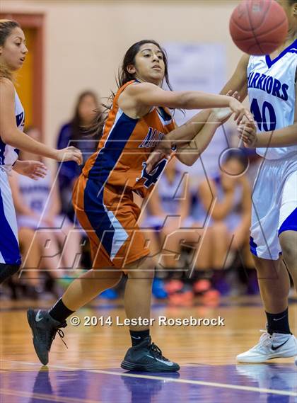 Thumbnail 3 in Madison vs Warren JV photogallery.