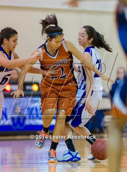Thumbnail 3 in Madison vs Warren JV photogallery.