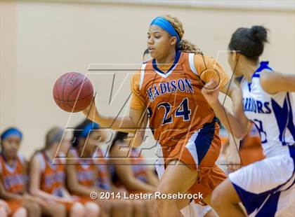 Thumbnail 3 in Madison vs Warren JV photogallery.