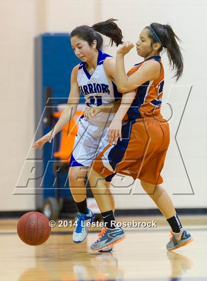 Thumbnail 3 in Madison vs Warren JV photogallery.