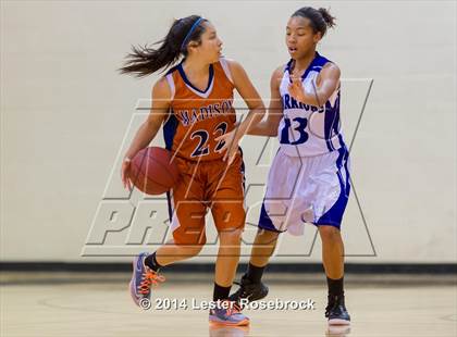 Thumbnail 3 in Madison vs Warren JV photogallery.