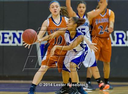 Thumbnail 3 in Madison vs Warren JV photogallery.