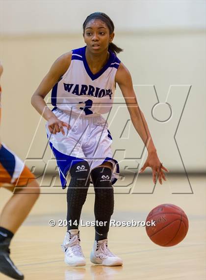 Thumbnail 2 in Madison vs Warren JV photogallery.