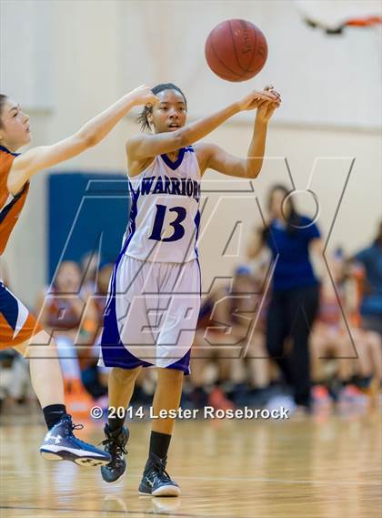 Thumbnail 3 in Madison vs Warren JV photogallery.