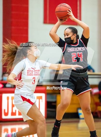 Thumbnail 1 in Regis Jesuit vs Eaglecrest (CHSAA 5A 1st Round Playoff) photogallery.
